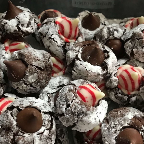 KISSES Peppermint Brownie Drops