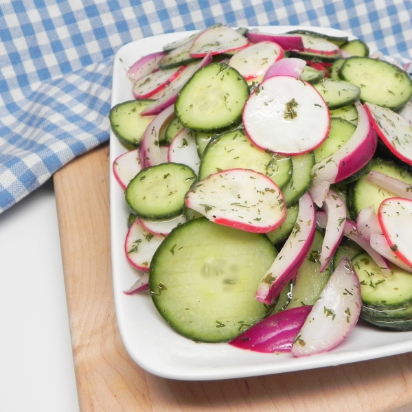 Simple Mediterranean Cucumber Salad