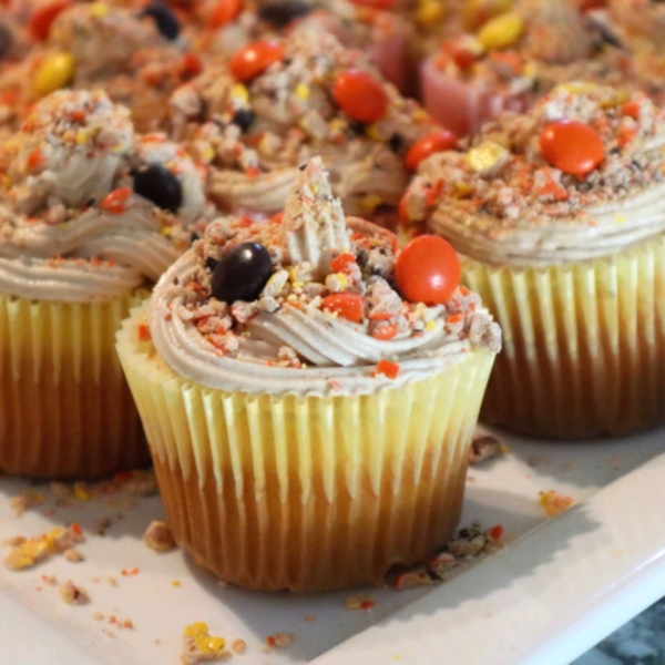Creamy Peanut Butter Icing