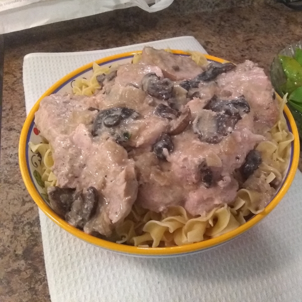 Slow Cooker Smothered Pork Chops