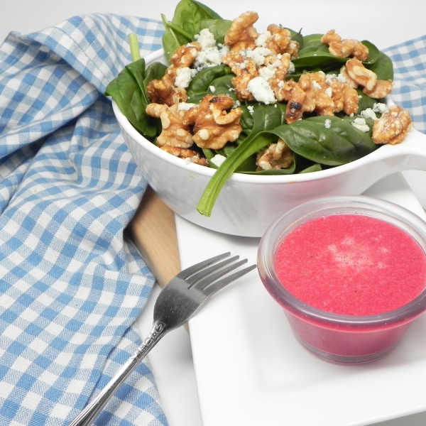 Spinach and Goat Cheese Salad with Beetroot Vinaigrette