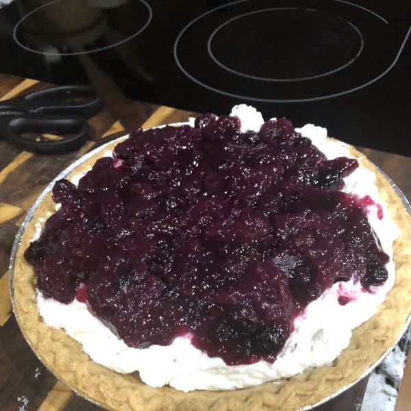 Easy Blueberry Cream Cheese Pie