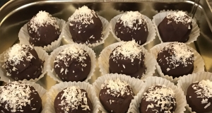 Christmas Peanut Butter Balls