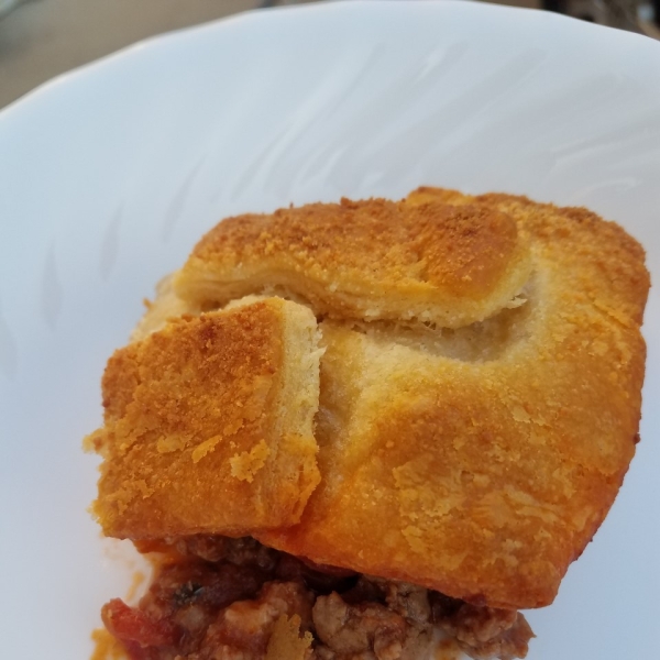 Cheesy Beef Crescent Roll Pie