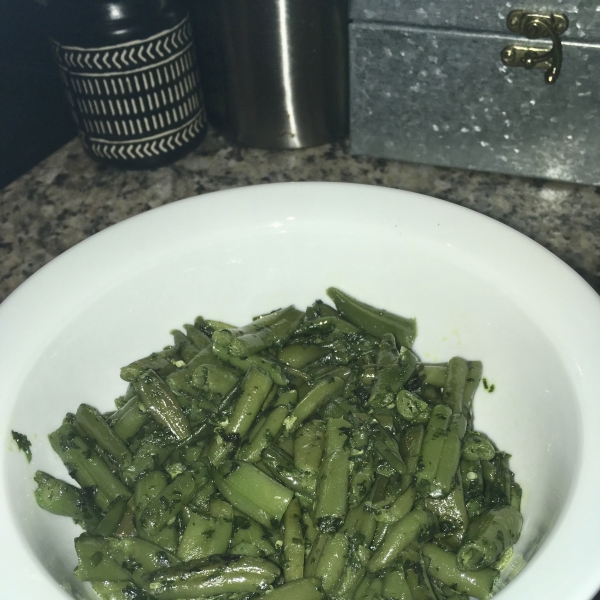 Fasoliyyeh Bi Z-Zayt (Syrian Green Beans with Olive Oil)