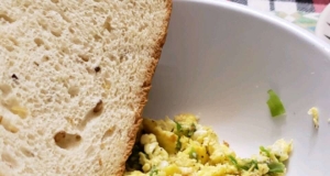 Creamy Cottage Cheese Scrambled Eggs
