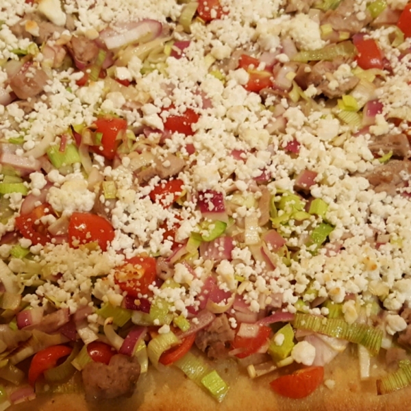 Mediterranean Tuna Pizza