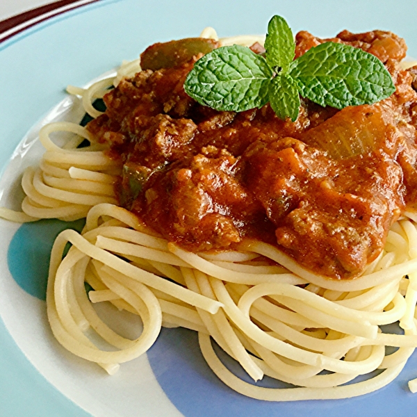 Easy Spaghetti with Tomato Sauce