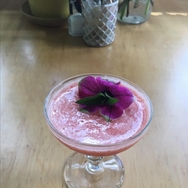 Mongolian Strawberry-Orange Juice Smoothie