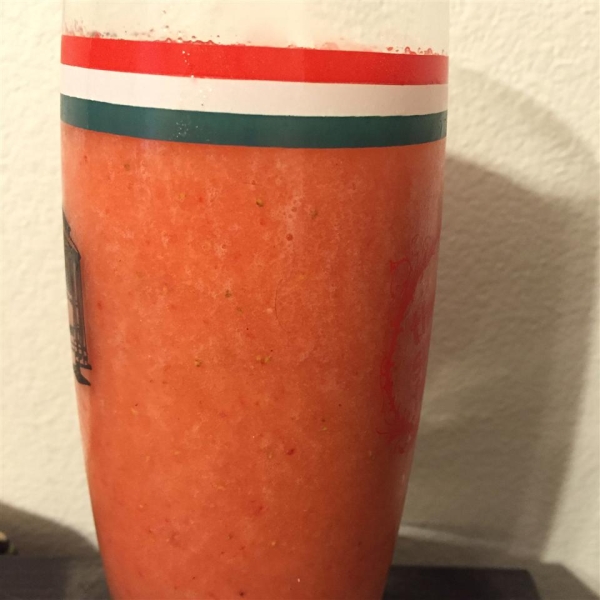 Mongolian Strawberry-Orange Juice Smoothie