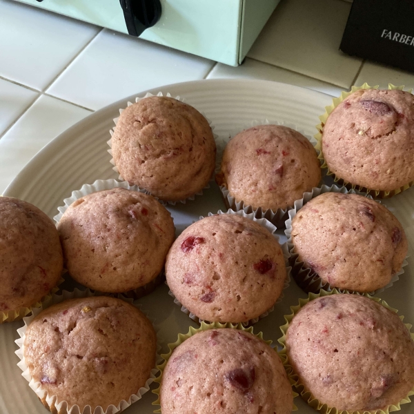 Fresh Cherry Muffins