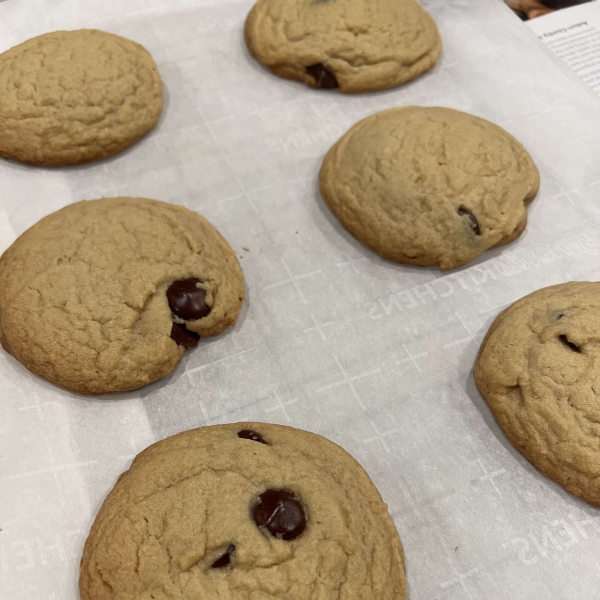 Best Big, Fat, Chewy Chocolate Chip Cookie