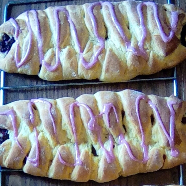 Blackberry Pastry Bread