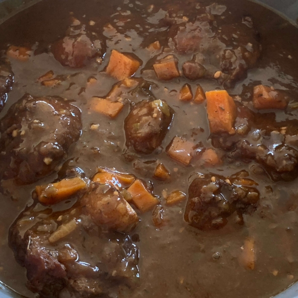 Instant Pot Jamaican Oxtail Stew