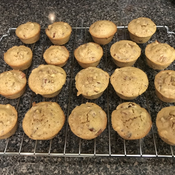 Mini Pecan Pie Muffins