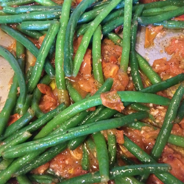 Steamed Green Beans with Roasted Tomatoes