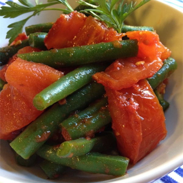 Steamed Green Beans with Roasted Tomatoes