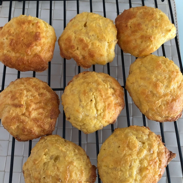 Cheesy Keto Biscuits