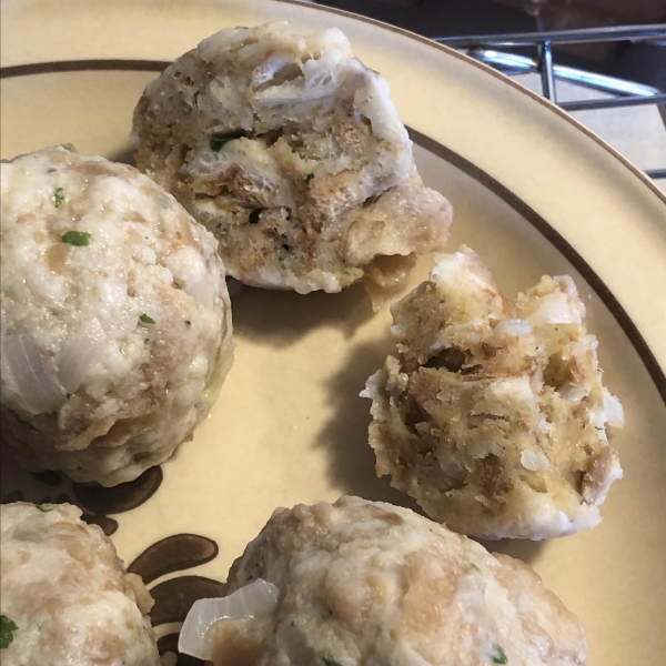 Semmelknoedel (Bread Dumplings)