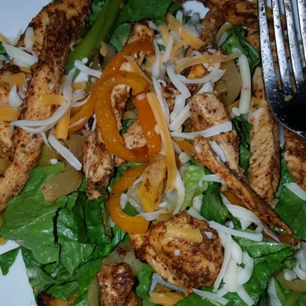 Grilled Chicken Fajita Salad