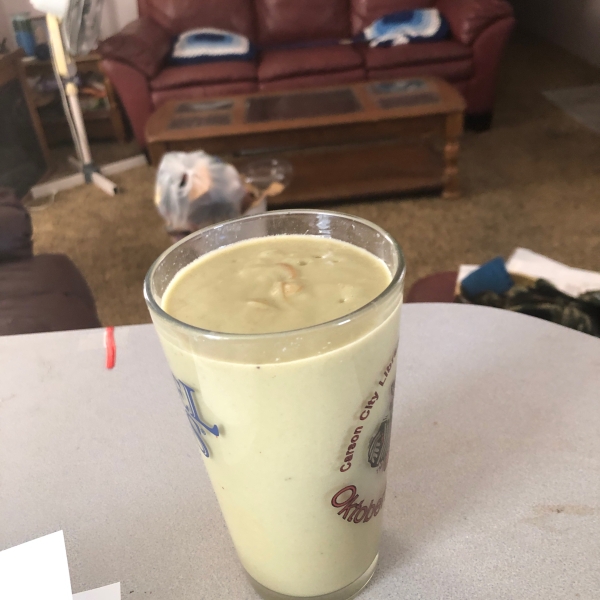 Avocado Banana Nut Smoothie