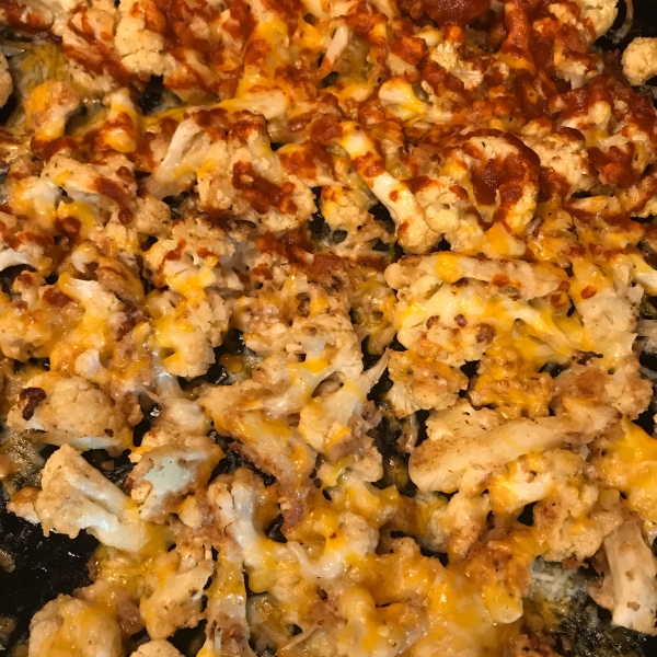 Roasted Sriracha Cheese Cauliflower Bites
