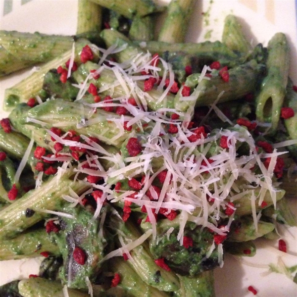 Pasta with Spinach Pesto Sauce