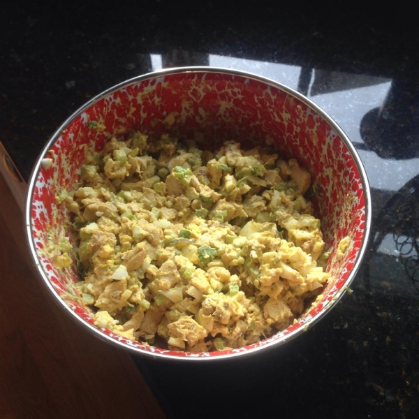 Curry Chicken Salad with Eggs
