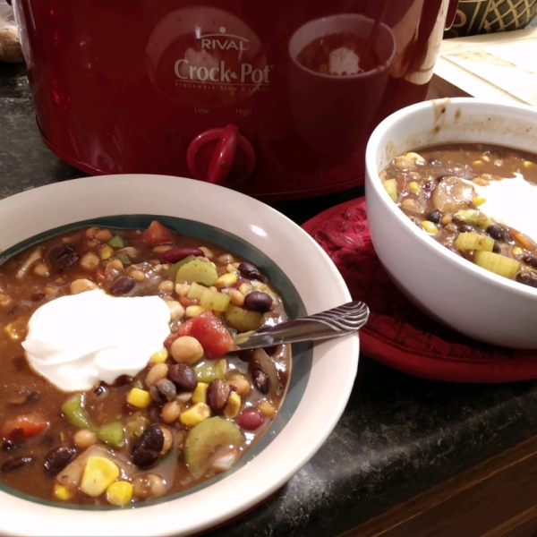 Grandma's Slow Cooker Vegetarian Chili