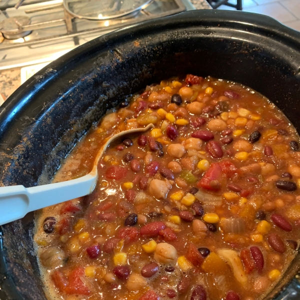 Grandma's Slow Cooker Vegetarian Chili