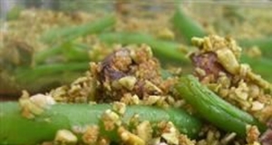 Green Bean Casserole with Pumpkin Seed Crumble (Eat Clean for Thanksgiving)