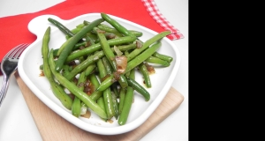 Sautéed Green Beans with Onion