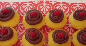 Boston Creme Mini-Cupcakes