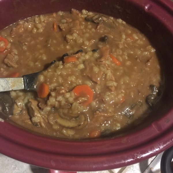 Kelly's Slow Cooker Beef, Mushroom, and Barley Soup