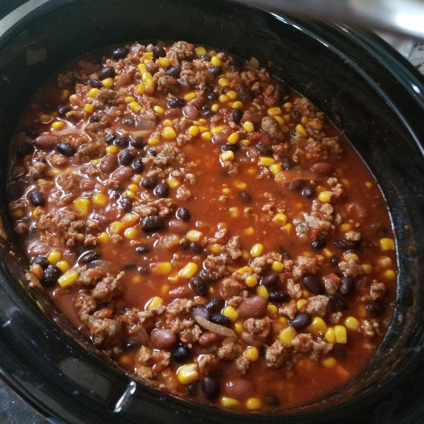 Slow Cooker Chicken and Sausage Chili