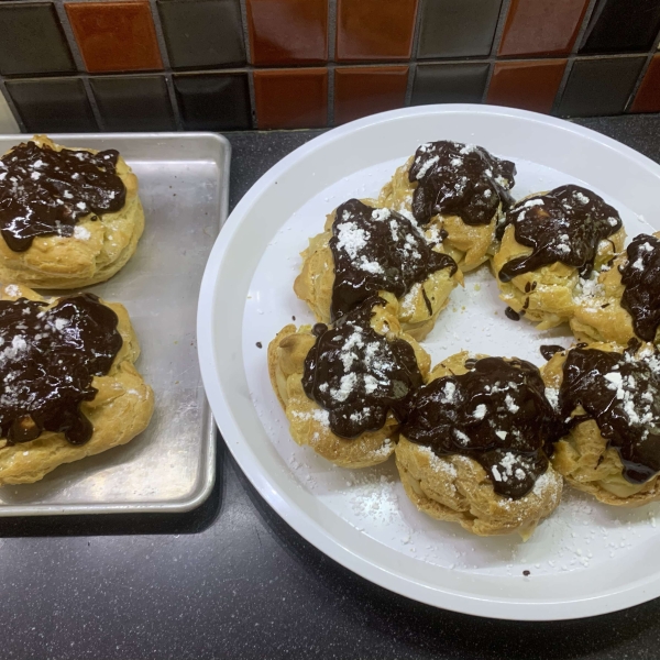 Almond Cream-Puff Ring