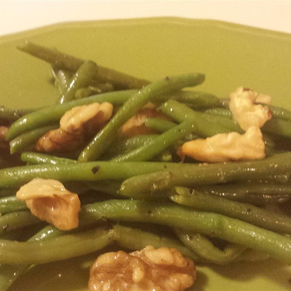 Green Beans With Walnuts