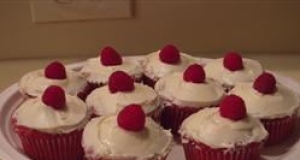 White Chocolate Mousse-Filled Raspberry Cupcakes