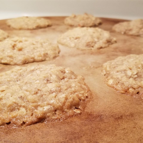 Aunt Gail's Oatmeal Lace Cookies