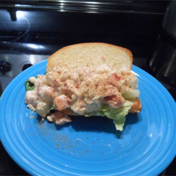 Dennie's Fresh Lobster Salad