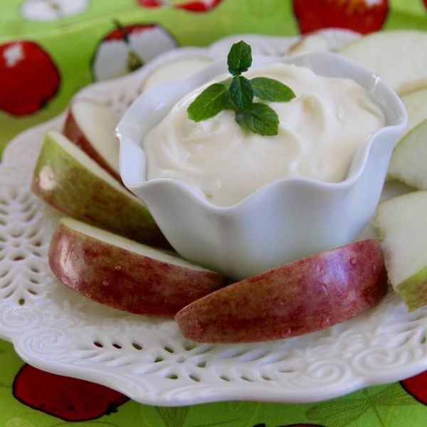 Marshmallow-Peanut Butter-Banana Dip