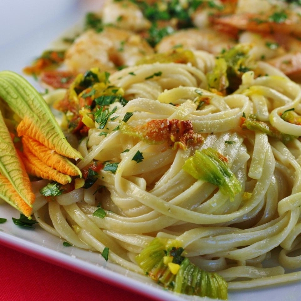 Pasta Ai Fiori Di Zucca (Pasta With Zucchini Blossoms)