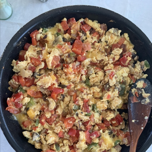 Extreme Veggie Scrambled Eggs