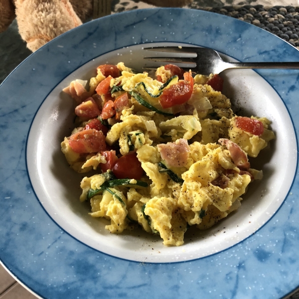 Extreme Veggie Scrambled Eggs