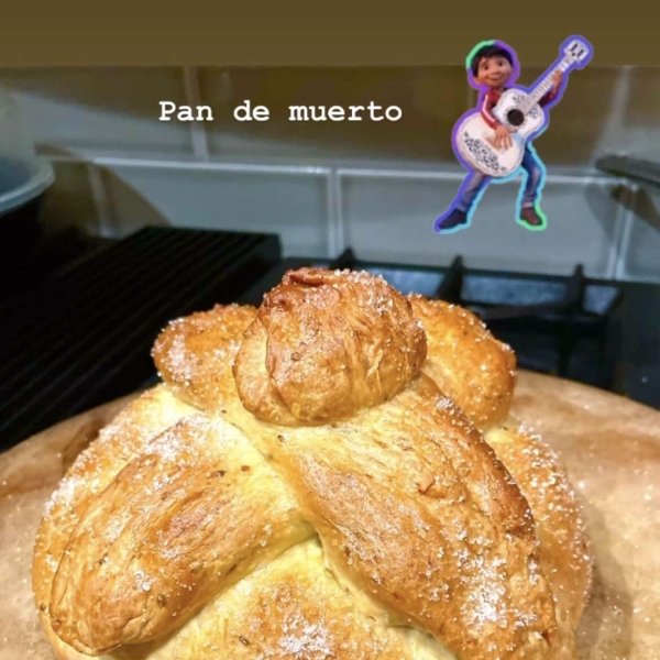 Pan de Muertos (Mexican Bread of the Dead)