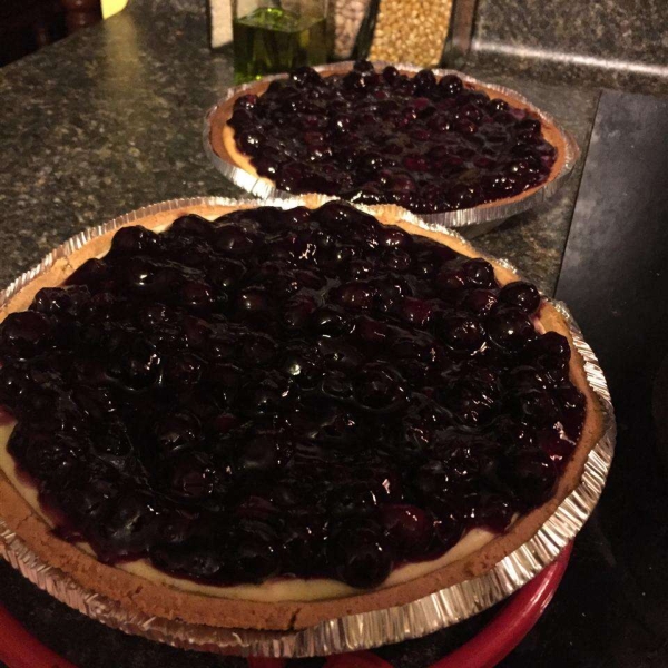 Blueberry Shortbread Cheesecake