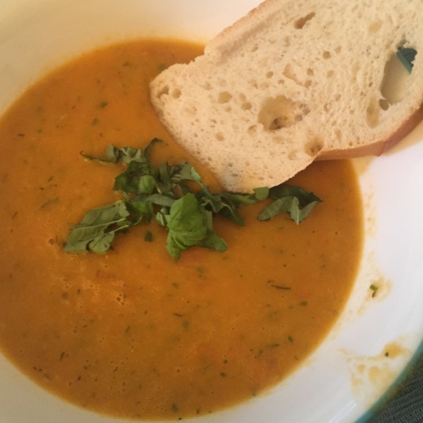 Garden-Fresh Tomato Soup