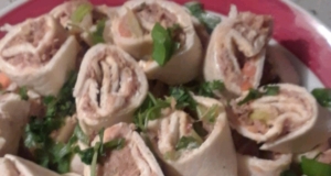 Chili Tuna Roll-Ups