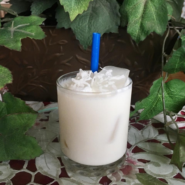 Batida de Coco Rapida (Brazilian Coconut Cocktail)