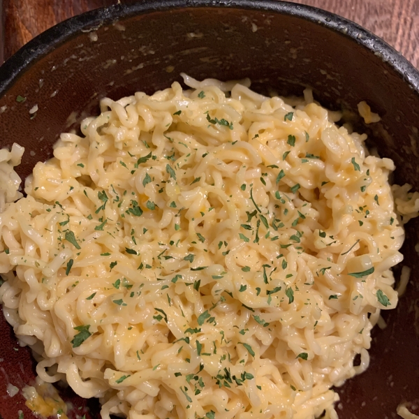 Cheesy Ramen Noodles